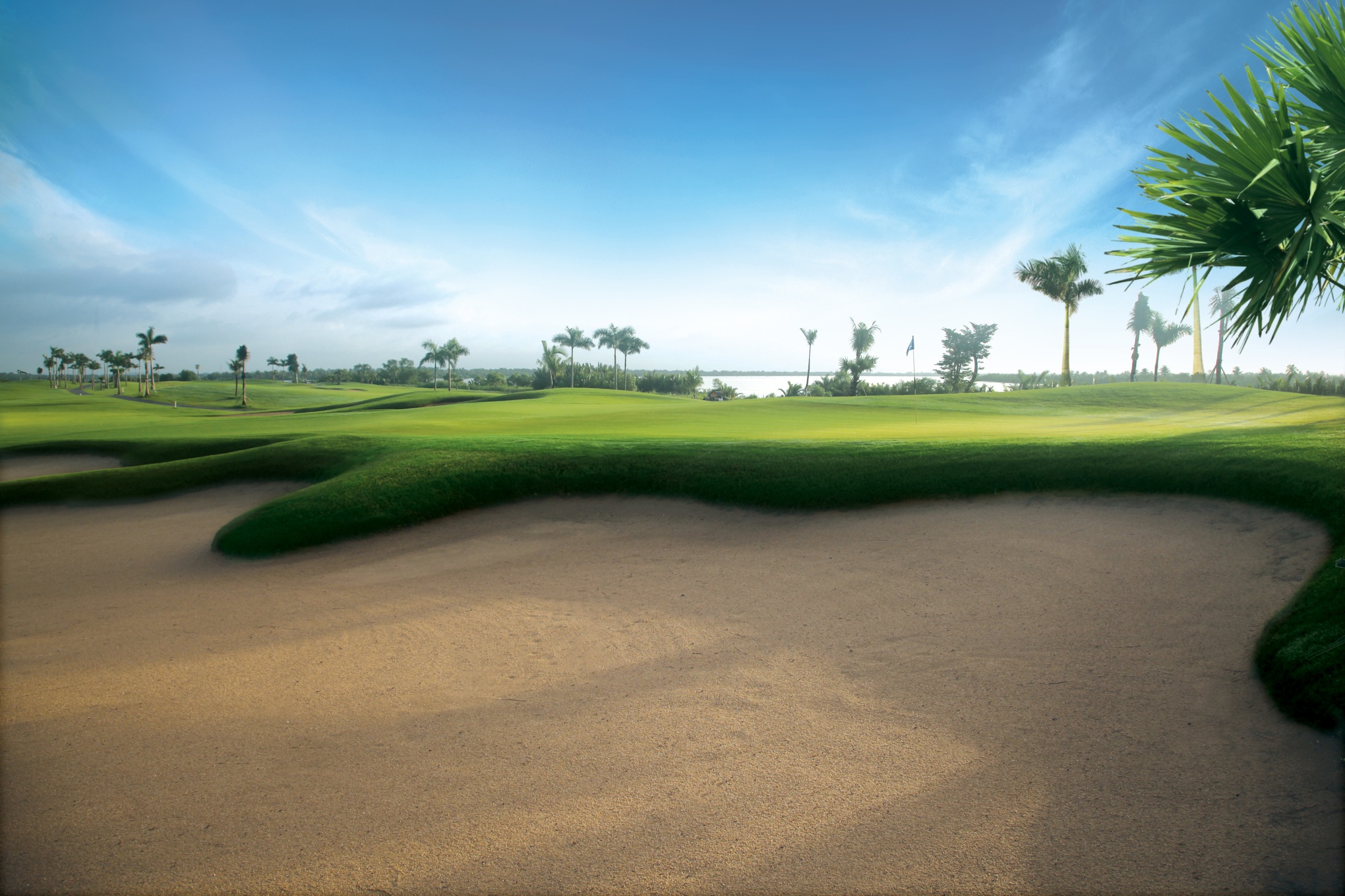 Emerald Country Club (